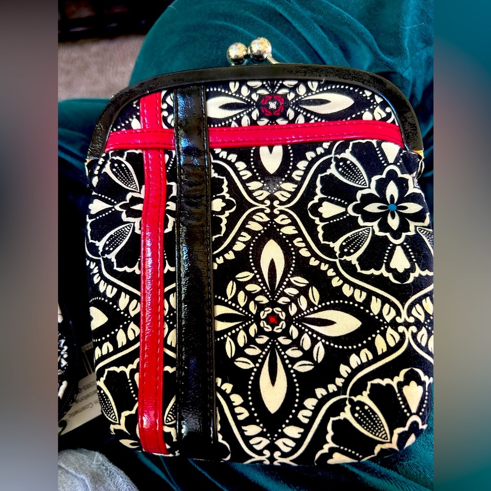 Vera Bradley Barcelona Twist Lock Clutch/ Make Up